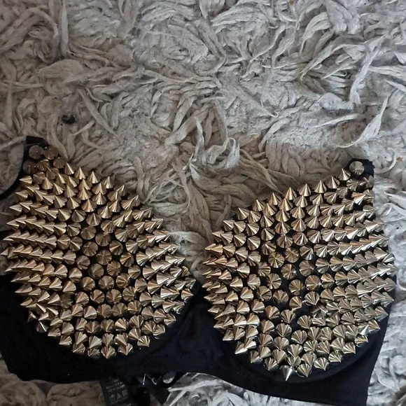 Lady GAGa Replica Studded Top - Picture 4 of 5